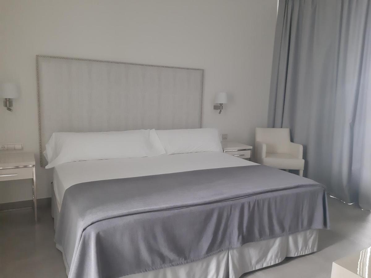 Hotel Atlantico Захара-де-лос-Атунес Экстерьер фото