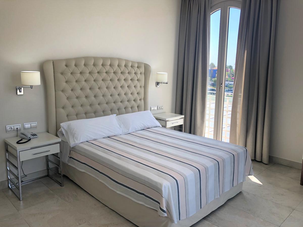 Hotel Atlantico Захара-де-лос-Атунес Экстерьер фото