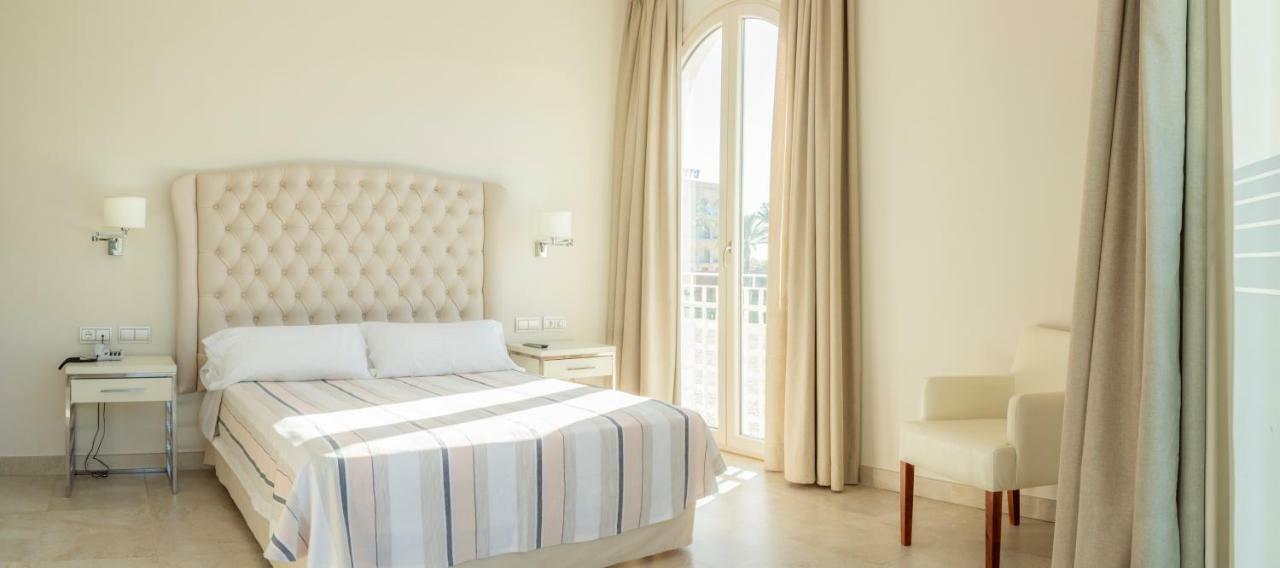 Hotel Atlantico Захара-де-лос-Атунес Экстерьер фото