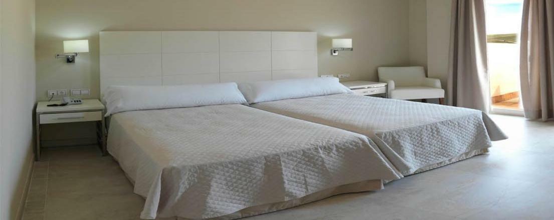 Hotel Atlantico Захара-де-лос-Атунес Экстерьер фото